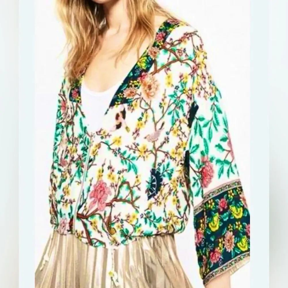 ZARA Basic Colorful Floral Botanical Bird V Neck Zip Front Cinch Kimono Jacket